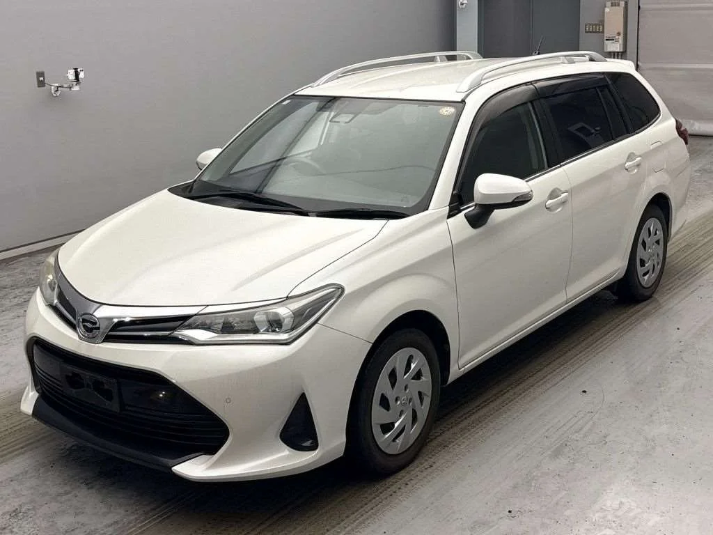 Toyota Corolla Fielder NRE161G 2018
